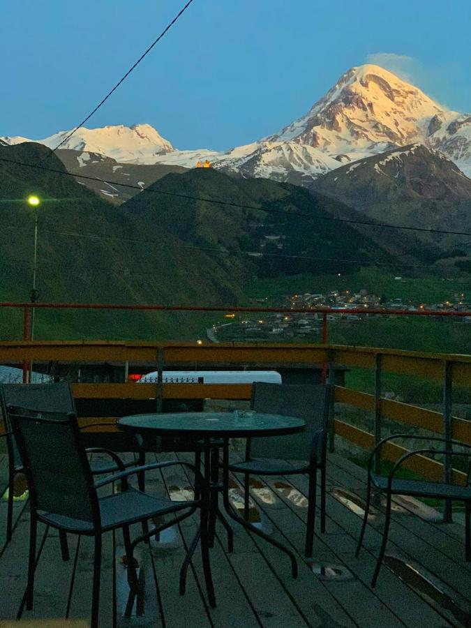 Guesthouse Elia Kazbegi Eksteriør billede