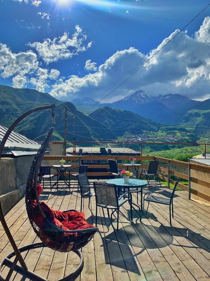 Guesthouse Elia Kazbegi Eksteriør billede