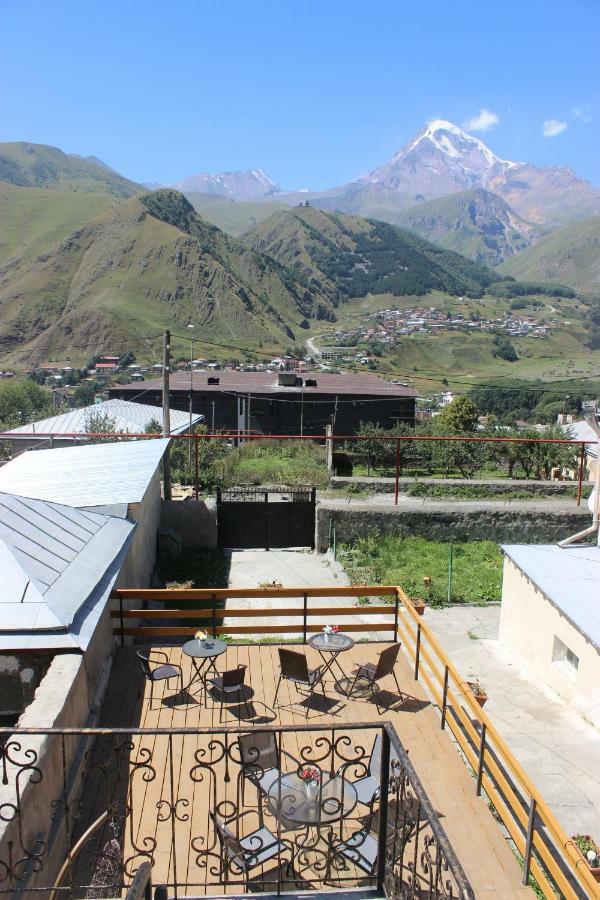 Guesthouse Elia Kazbegi Eksteriør billede